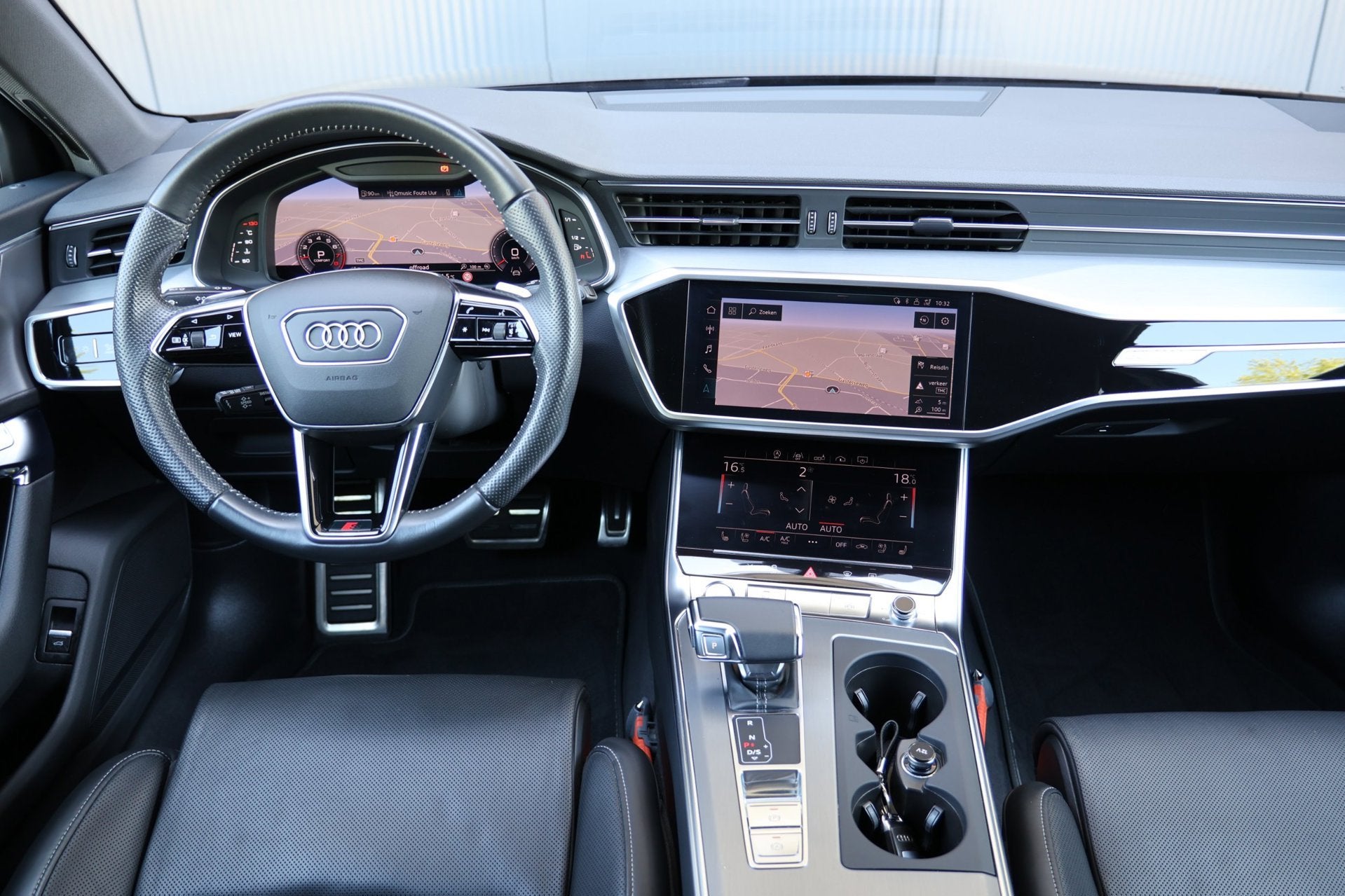 Audi A6 Avant 45 TFSI Quattro S edition | panoramadak | mass, Auto's, Audi, Automaat, Dealer onderhouden, 15 km/l, Gebruikt