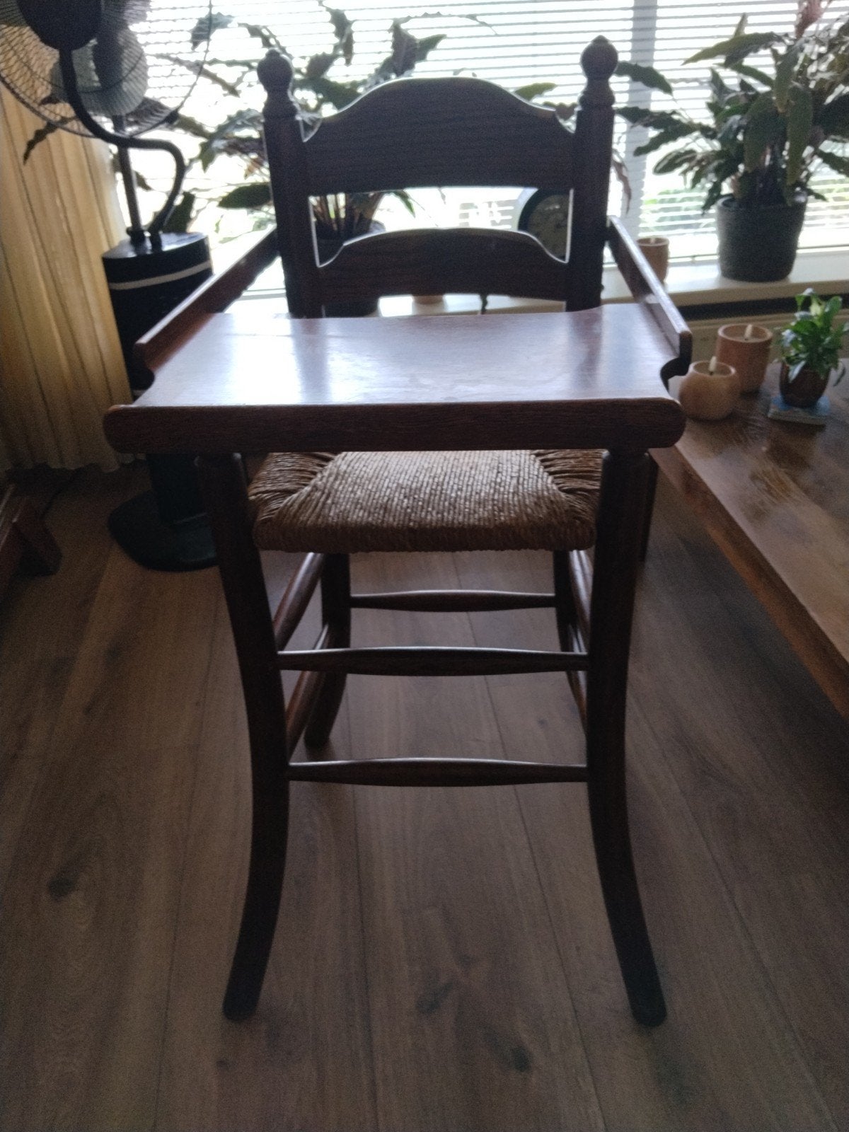 Antieke kinderstoel uit de horeca, Kinderen en Baby's, Kinderstoelen, Ophalen of Verzenden, Gebruikt, Overige typen