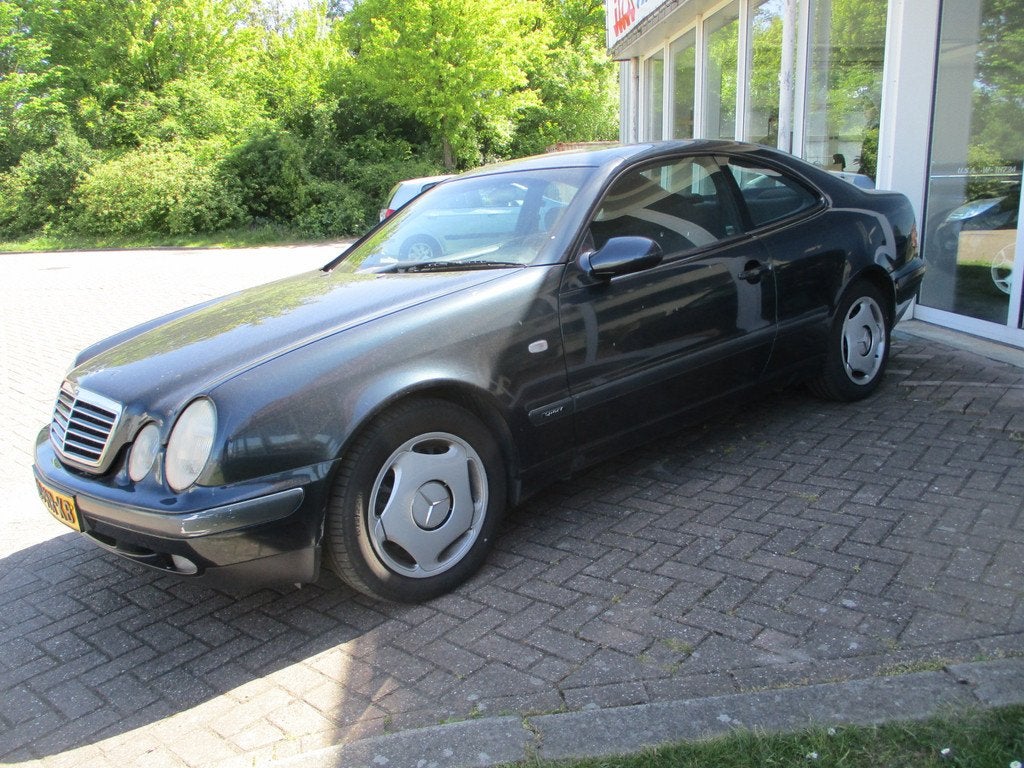 Mercedes-Benz CLK-Klasse Coupé 200 Sport Automaat! Kan dire, Auto's, Oldtimers, Automaat, 1998 cc, Zwart, Bedrijf