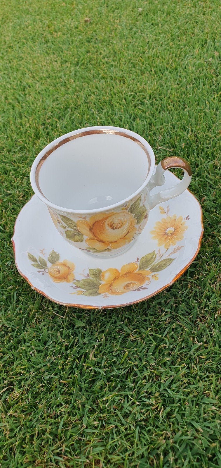 Vintage theekop en schotel met gele rozen - Wunsiedel, Antiek en Kunst, Ophalen