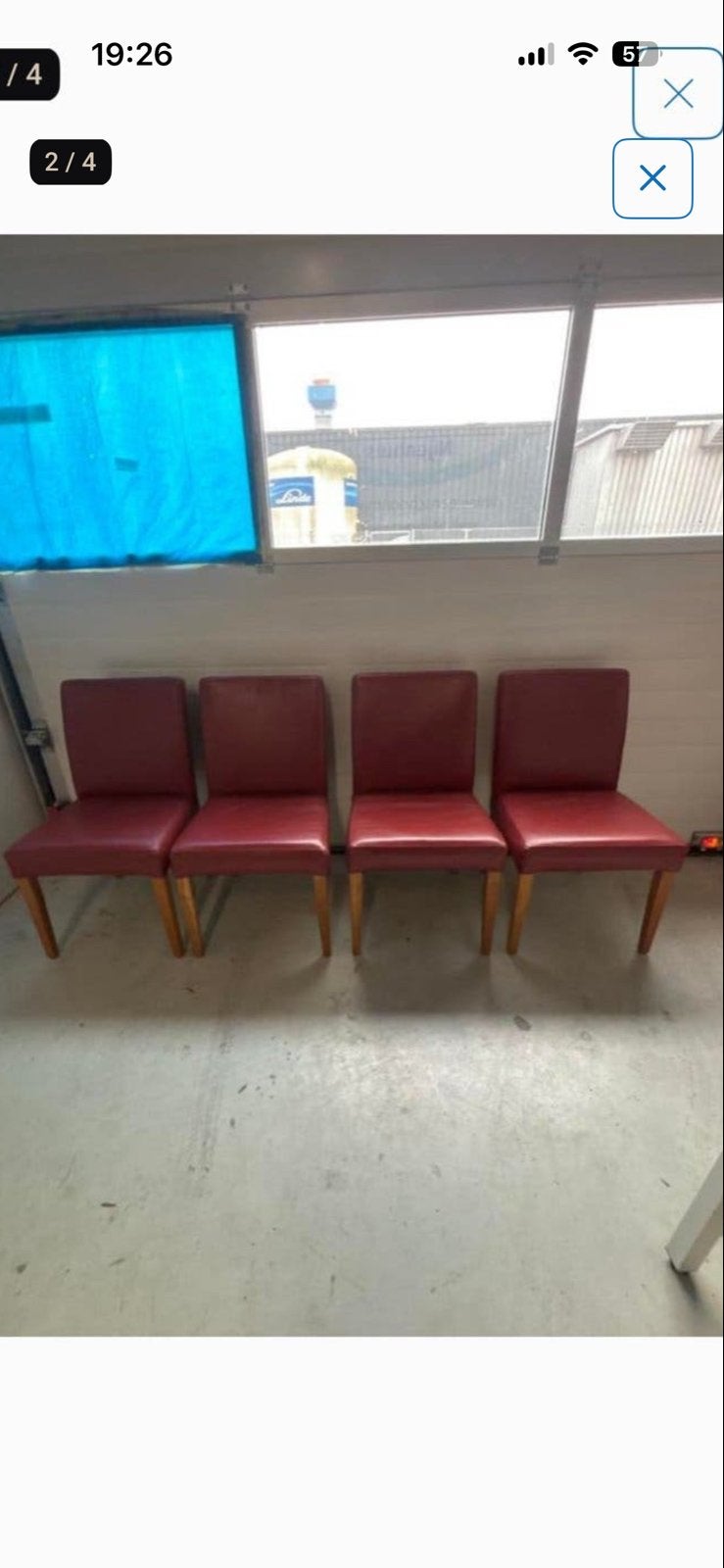 Set van 4 retro eetkamerstoelen - rood leer, houten poten, Ophalen