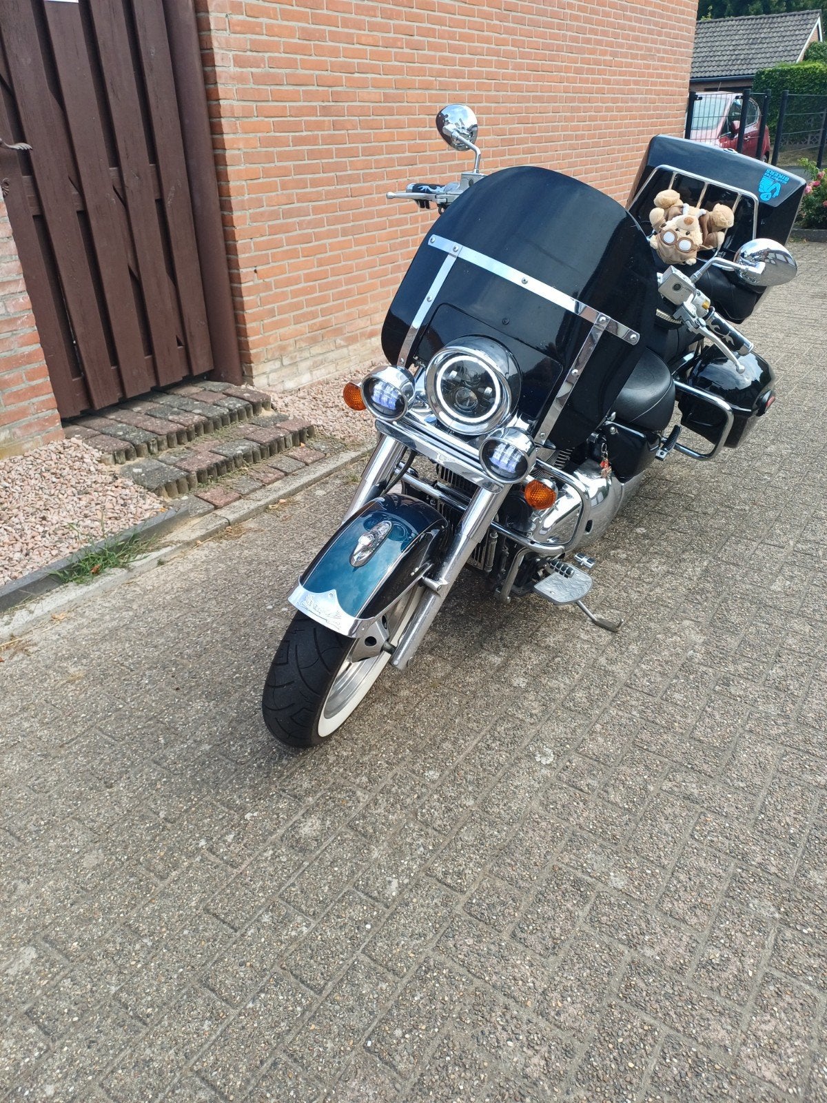 Suzuki Intruder 1500 met topkoffer en zijkoffers, 2 cilinders, Gebruikt, Particulier, Meer dan 35 kW