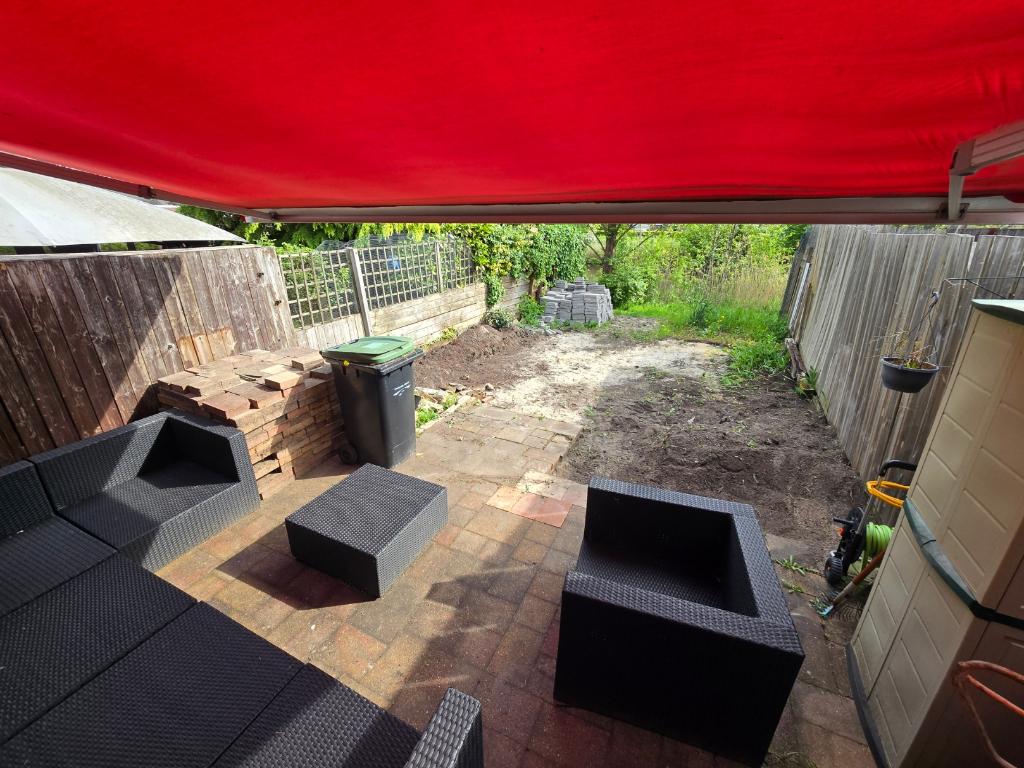 Hovenier gezocht 30-40m², Tuin- of Vijveraanleg