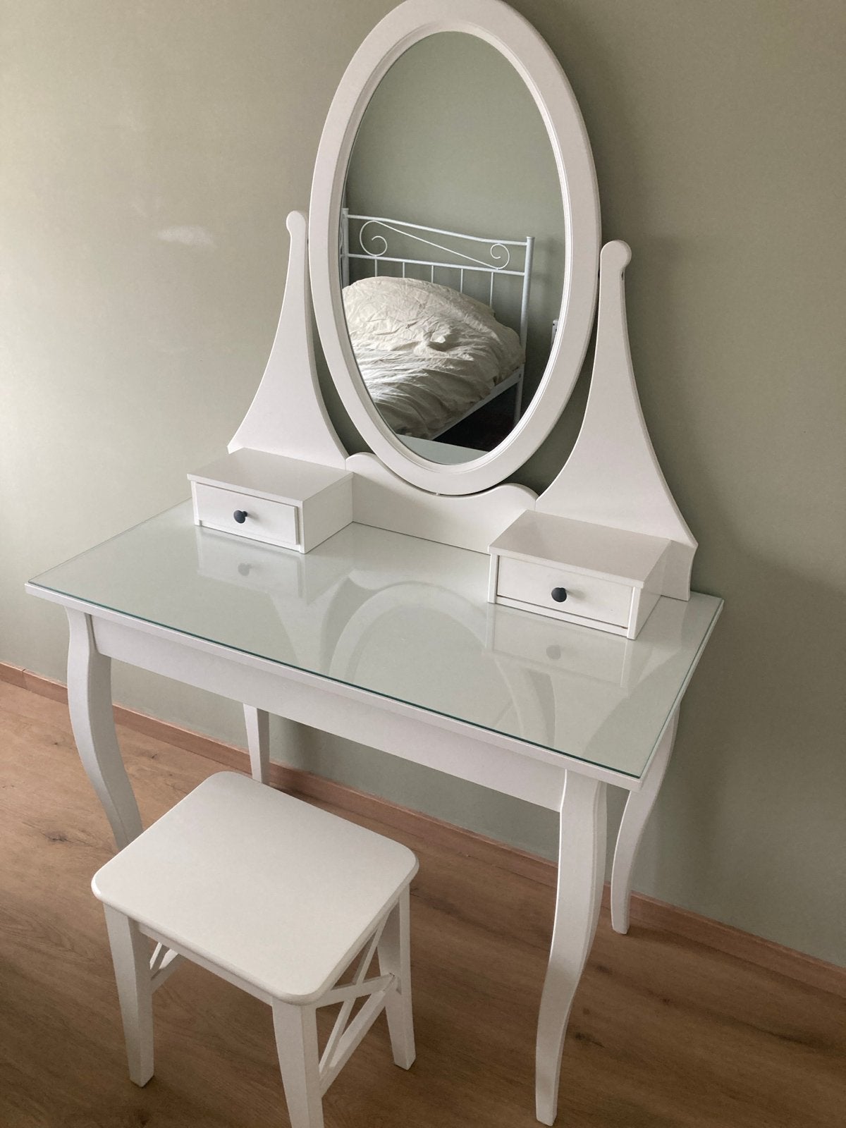 Witte kaptafel met spiegel en krukje, Ophalen, 100 tot 150 cm, 50 tot 100 cm, Zo goed als nieuw