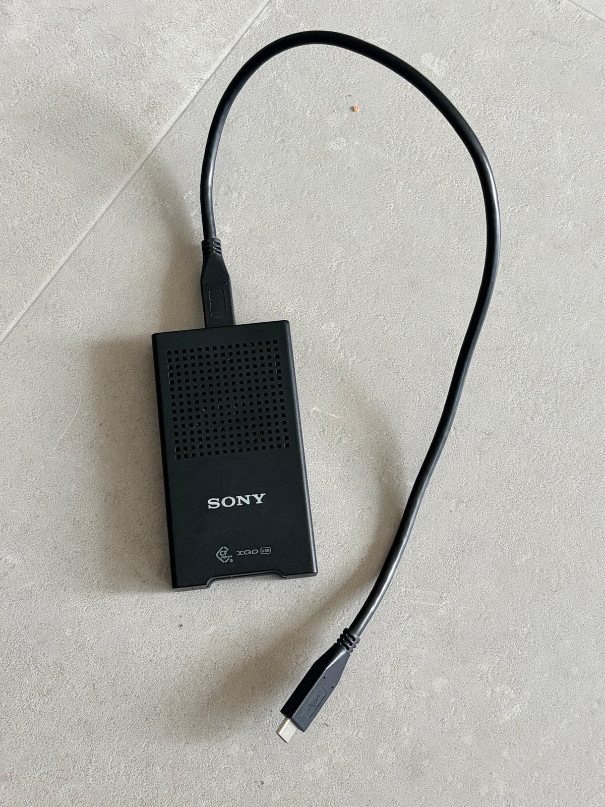 Sony XQD / CF kaartlezer, Ophalen, Gebruikt