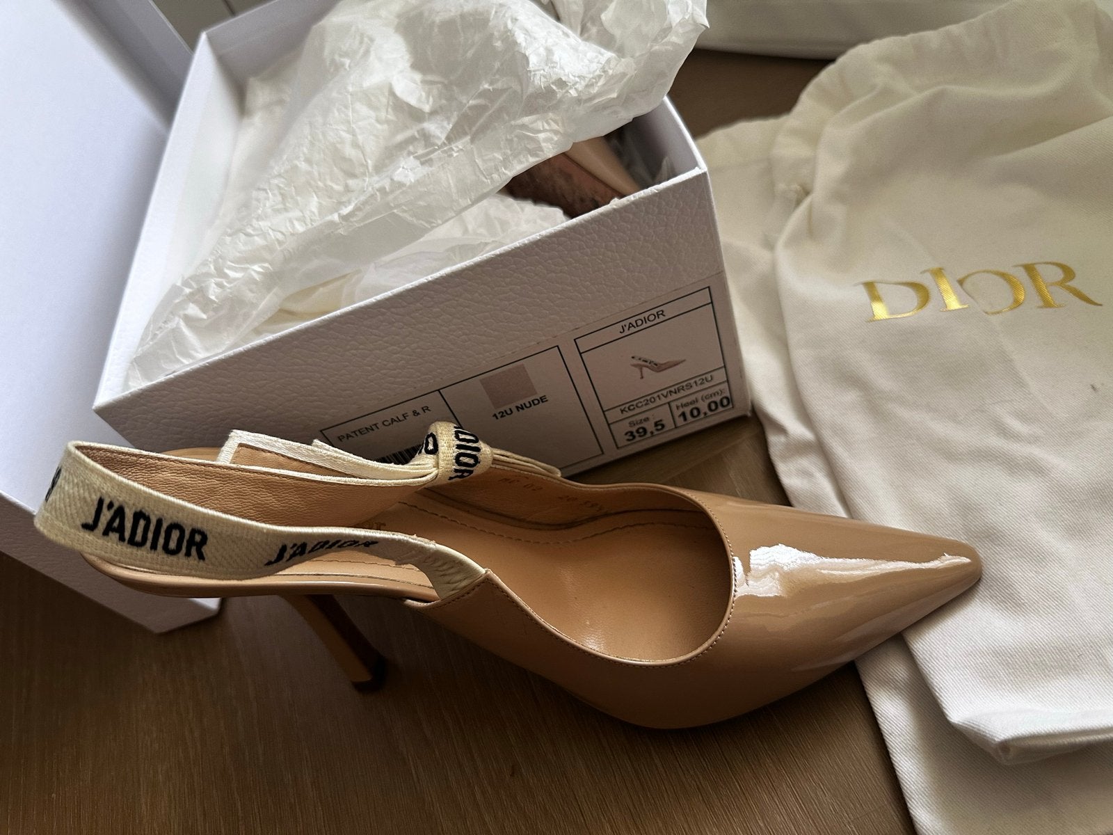 Dior J'Adior Slingback Pumps Nude Lakleer Maat 39.5, Ophalen of Verzenden, Zo goed als nieuw, Beige, Pumps