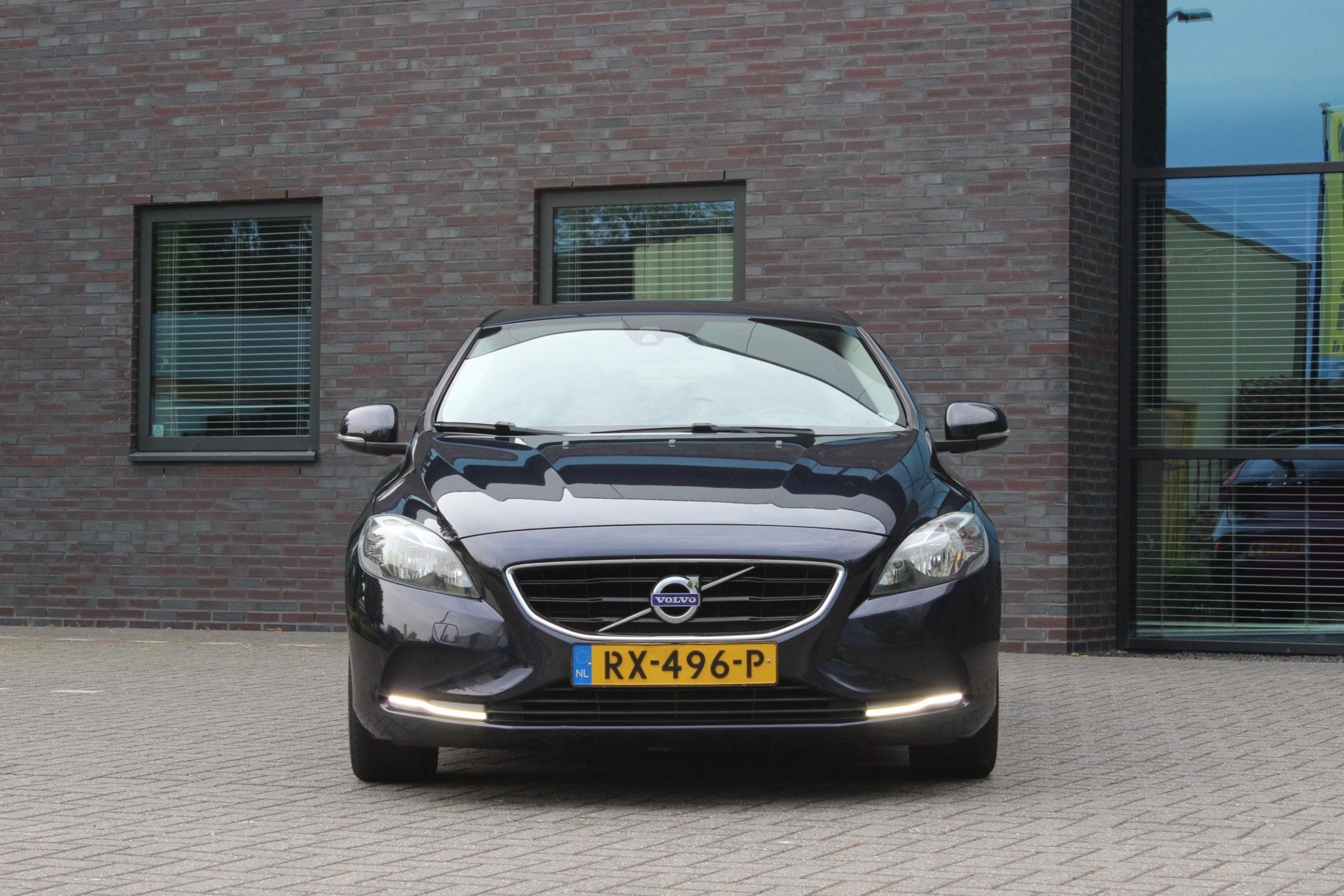 Volvo V40 2.0 D2 Kinetic, Voorwielaandrijving, 28 km/l, Gebruikt, Euro 6
