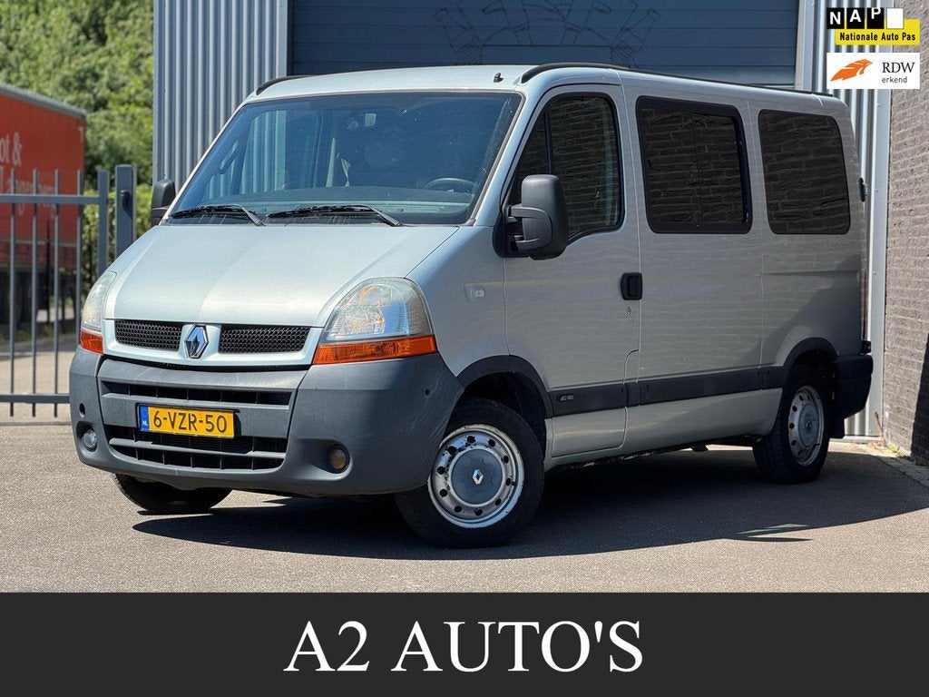 Renault Master T28 2.5dCi L1H1 DC EXPORT, Auto's, Stof, Gebruikt, 4 cilinders, 2260 kg