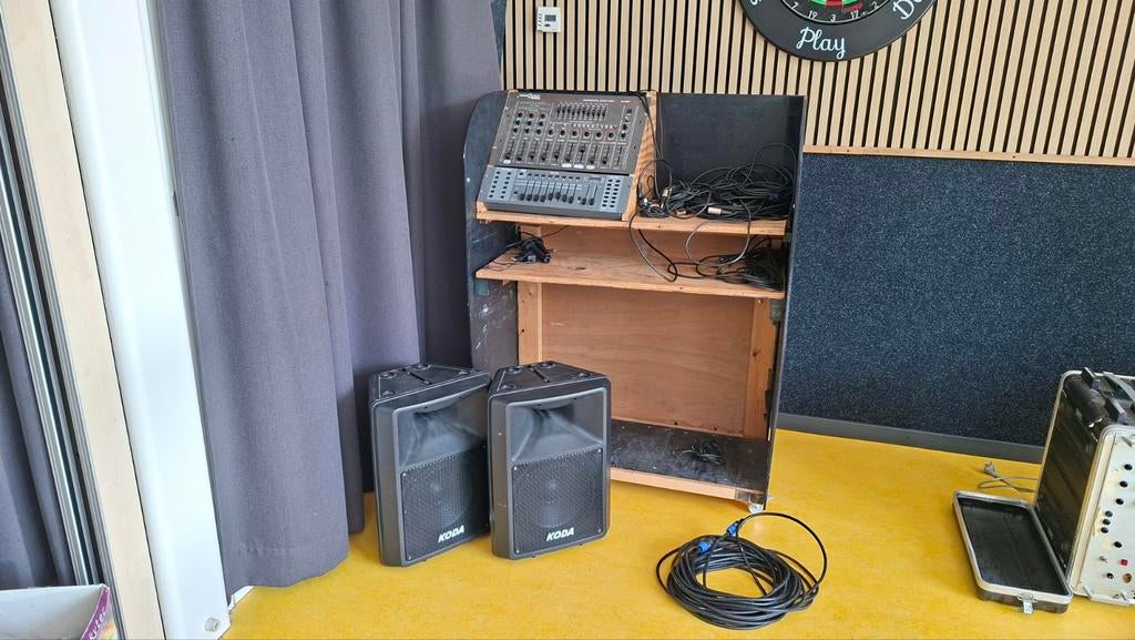 Complete PA-set: Mengpaneel, speakers, subwoofer, kabels, Muziek en Instrumenten, Mengpanelen, Ophalen of Verzenden, Gebruikt