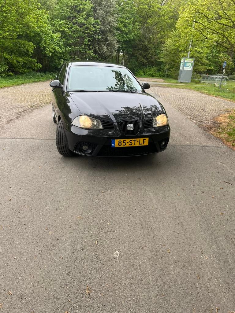 Seat Ibiza 1100 deze week ophalen 1.4 16V 74KW 2006 Zwart, Auto-onderdelen, Ophalen of Verzenden, Voor, Seat, Motorkap
