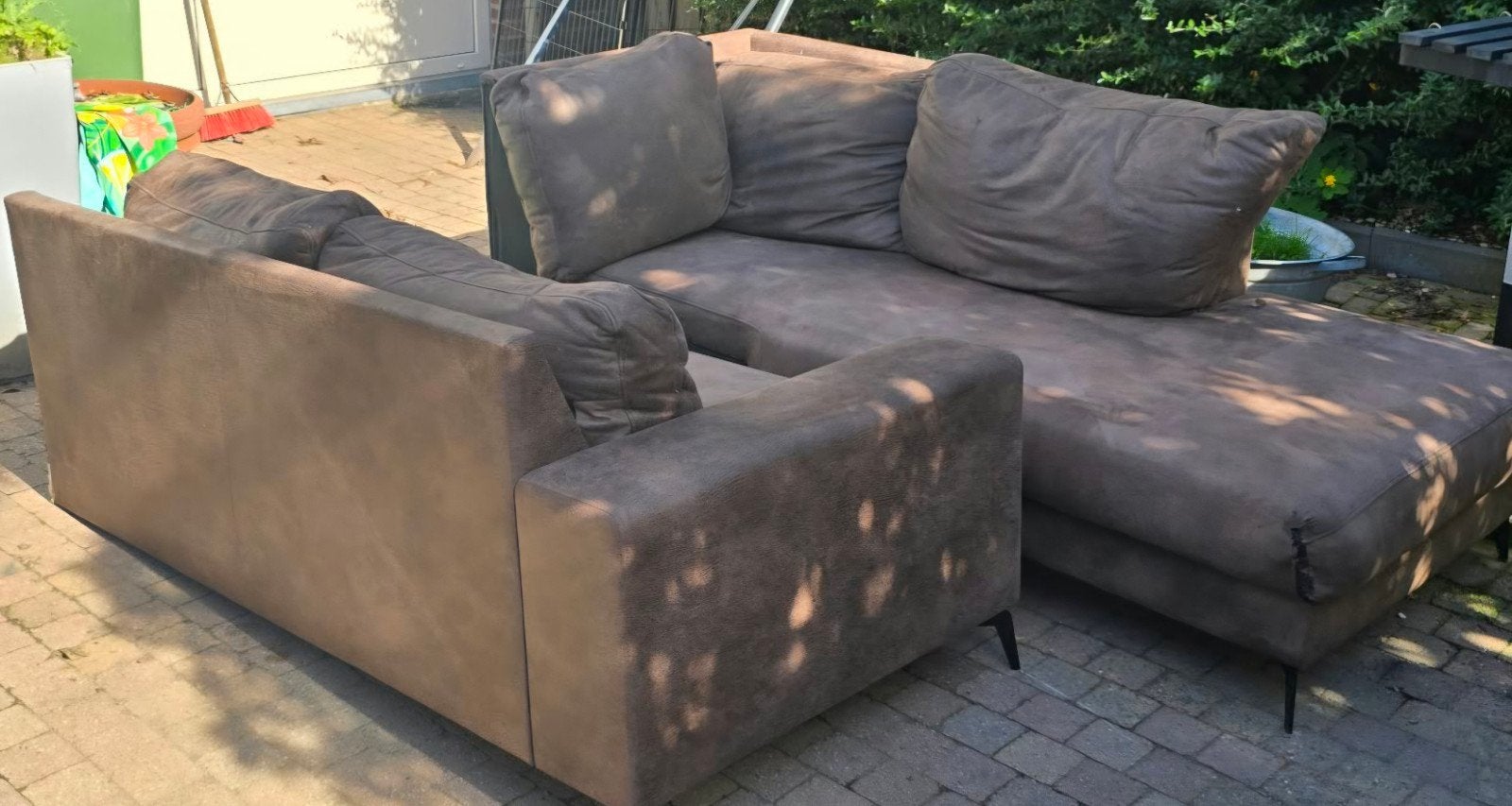 Comfortabele hoekbank met chaise longue, 250 tot 300 cm, Gebruikt, Modern en comfortabel, Hoekbank