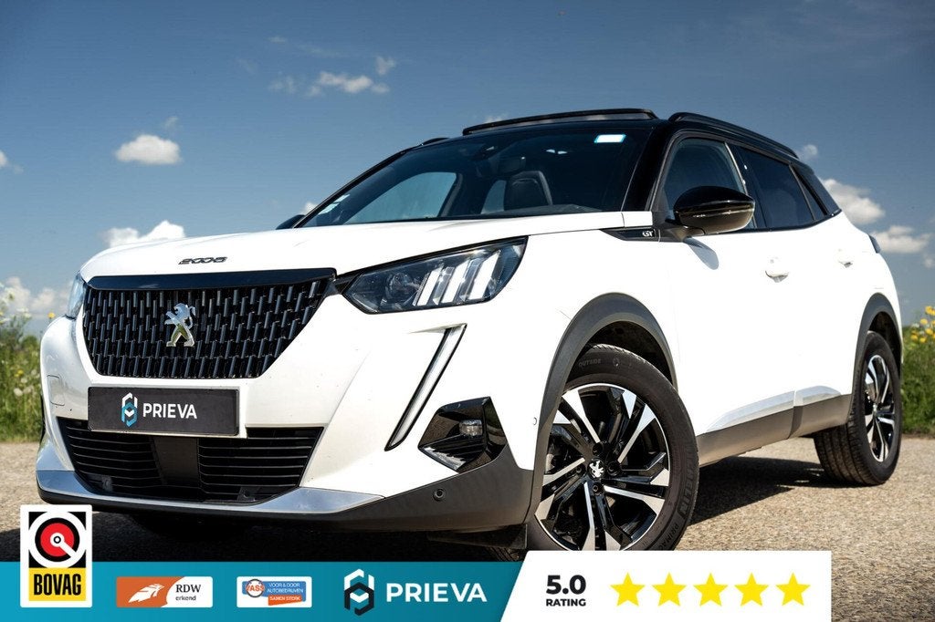 Peugeot 2008 GT 130PK 1.2 PureTech – Pano | Apple/Android, Auto's, Peugeot, Voorwielaandrijving, Gebruikt, Zwart, Overige carrosserieën