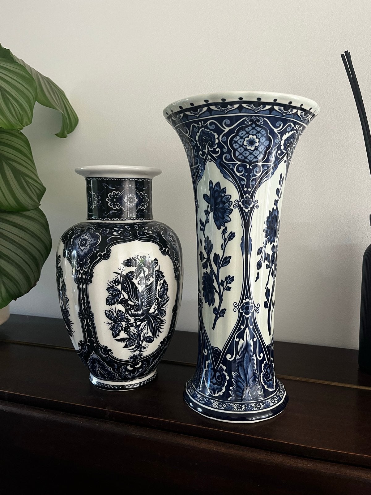 Set van 2 Delfts blauwe vazen – Royal Sphinx / Boch, Ophalen
