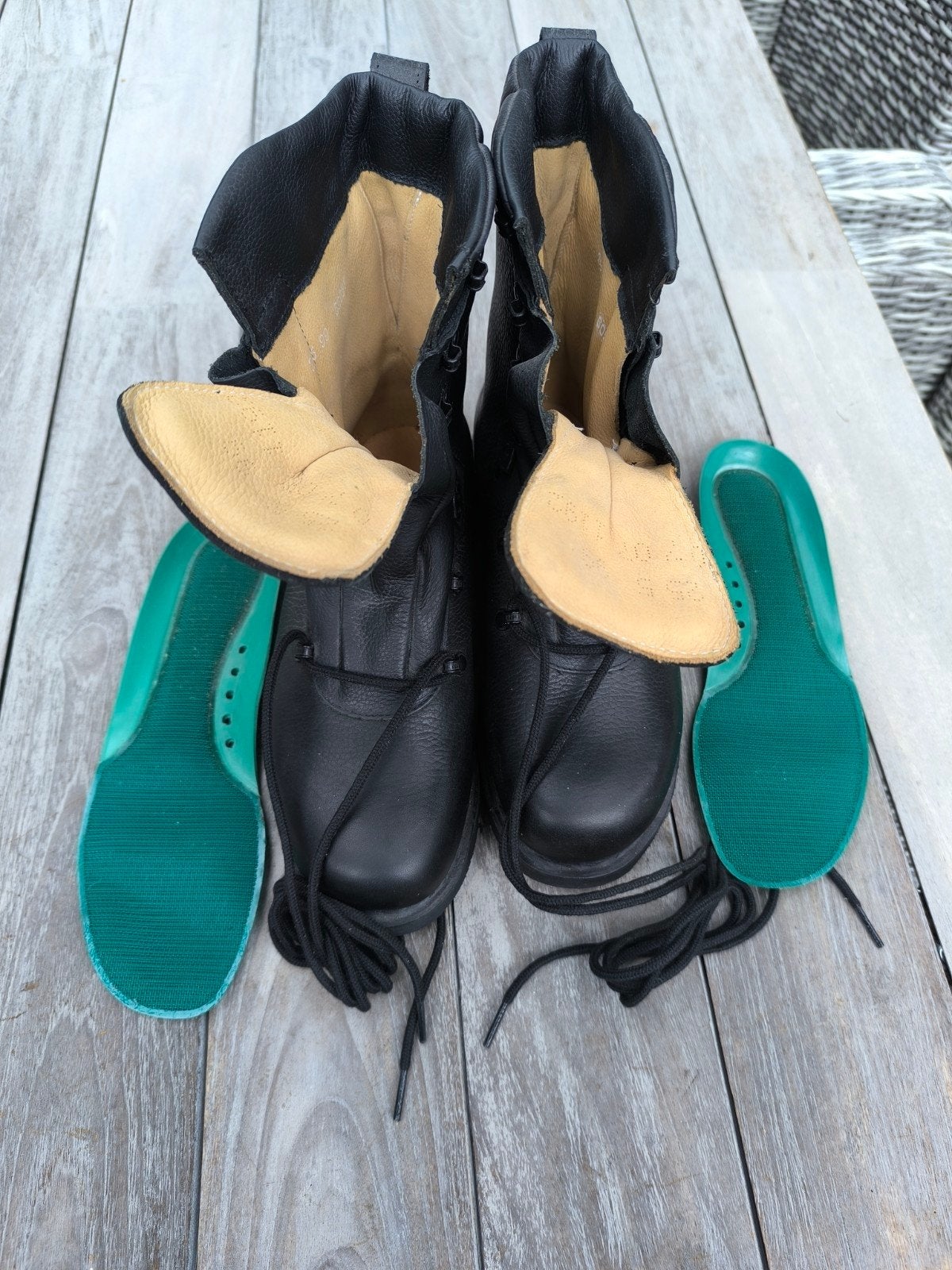 legerkistjes (nieuw), Ophalen, Zwart, Boots, Nieuw