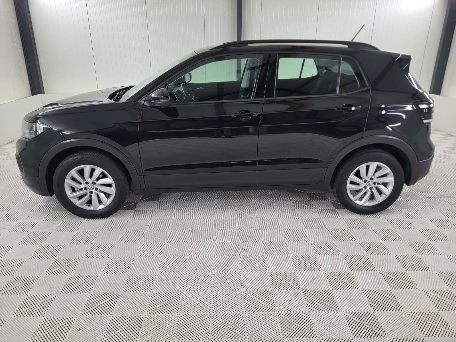 Volkswagen T-Cross 1.0 TSI Life Business, Voorwielaandrijving, 95 pk, 620 kg, Zwart