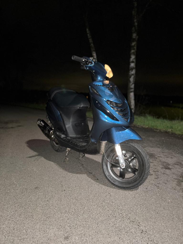 70cc zip (ook blok los tekoop), Fietsen en Brommers, Scooters | Piaggio, Zo goed als nieuw, Overige modellen, Tweetakt, Ophalen