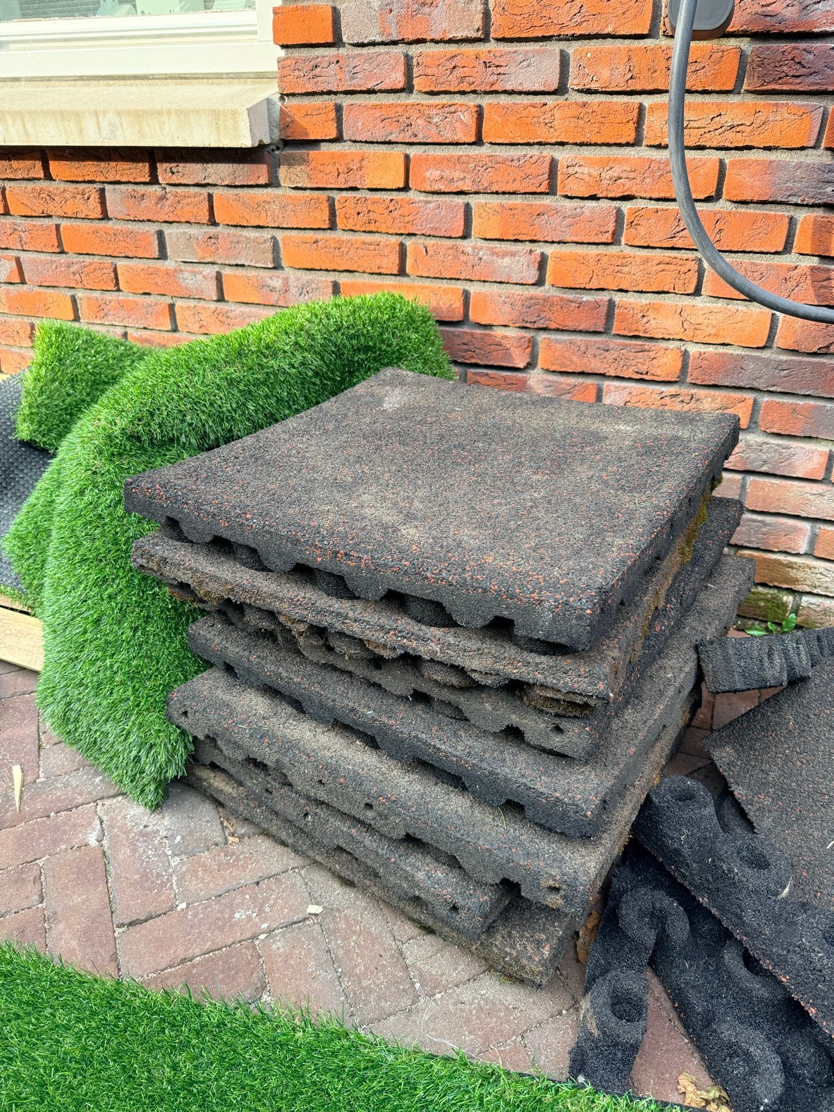 rubberen tegels voor tuin of speelplaats, Doe-het-zelf en Verbouw, Tegels, Overige materialen, Gebruikt, 60 cm of meer, Ophalen of Verzenden