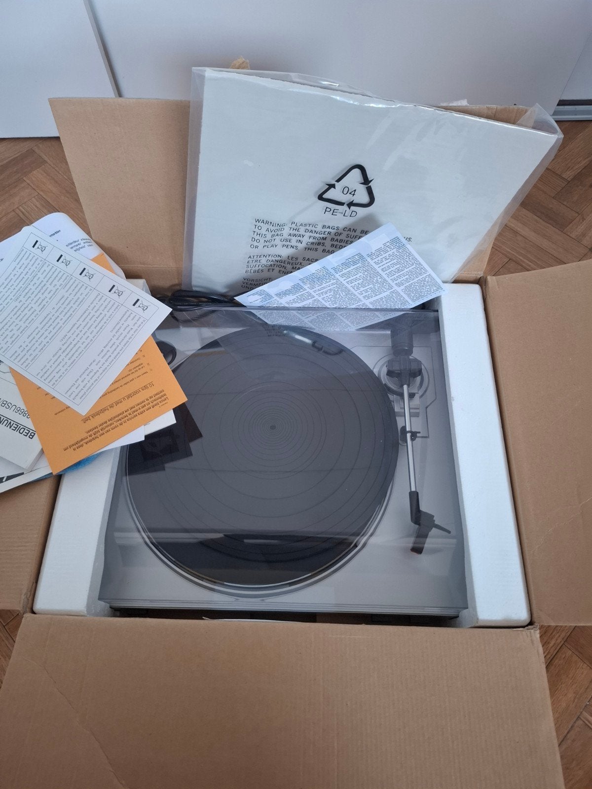 Nieuwe Lenco Platenspeler met USB-aansluiting, Overige merken, Nieuw, Ophalen of Verzenden, USB-aansluiting