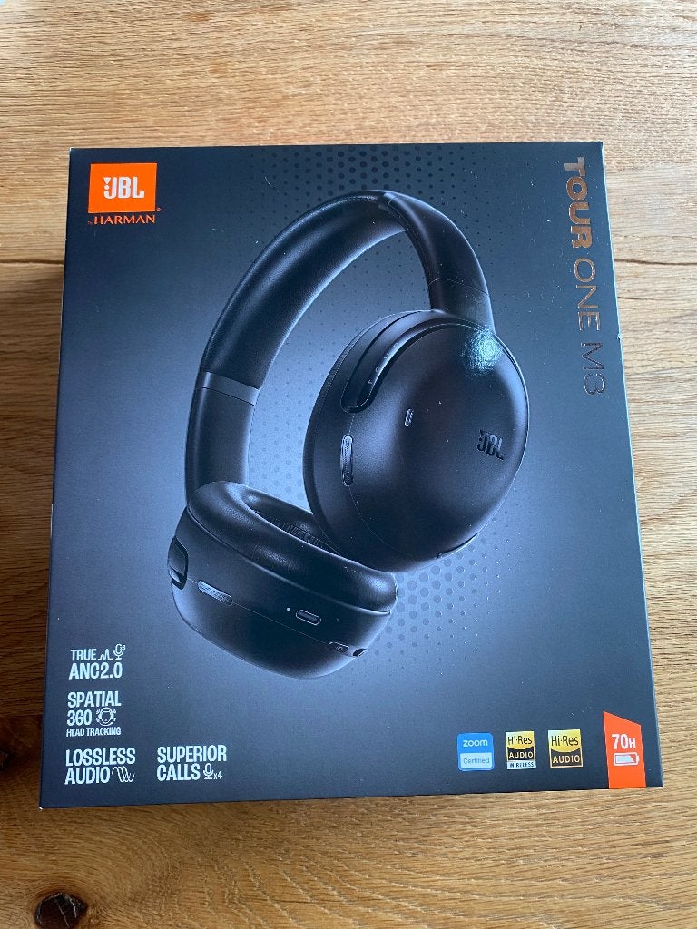 JBL Tour One M3 draadloze koptelefoon