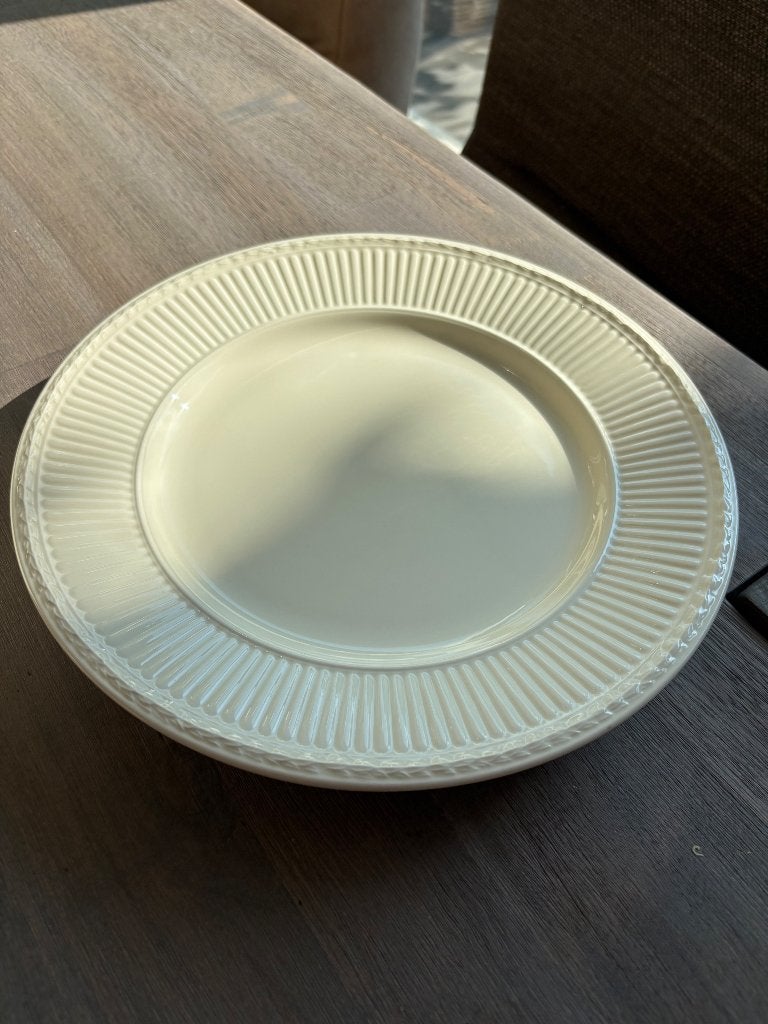 Wedgewood Edme 2 dinerborden, Huis en Inrichting, Keuken | Servies, Ophalen, Zo goed als nieuw, Bord(en), Wedgwood