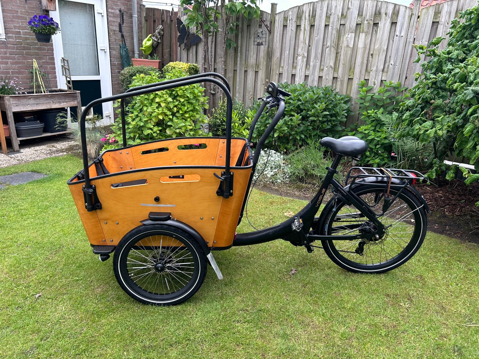 Elektrische bakfiets, Ophalen, Zo goed als nieuw, 4 kinderen of meer