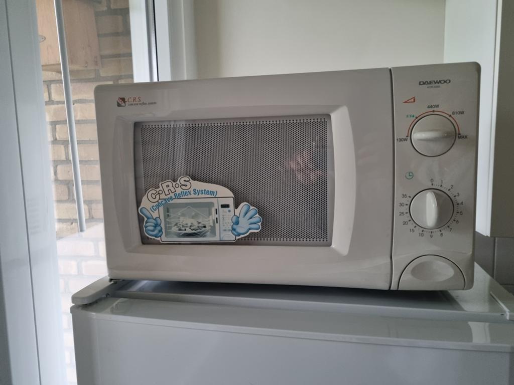 Daewoo Magnetron KOR-630S - Compact en Betrouwbaar, Witgoed en Apparatuur, Magnetrons, Ophalen, Gebruikt