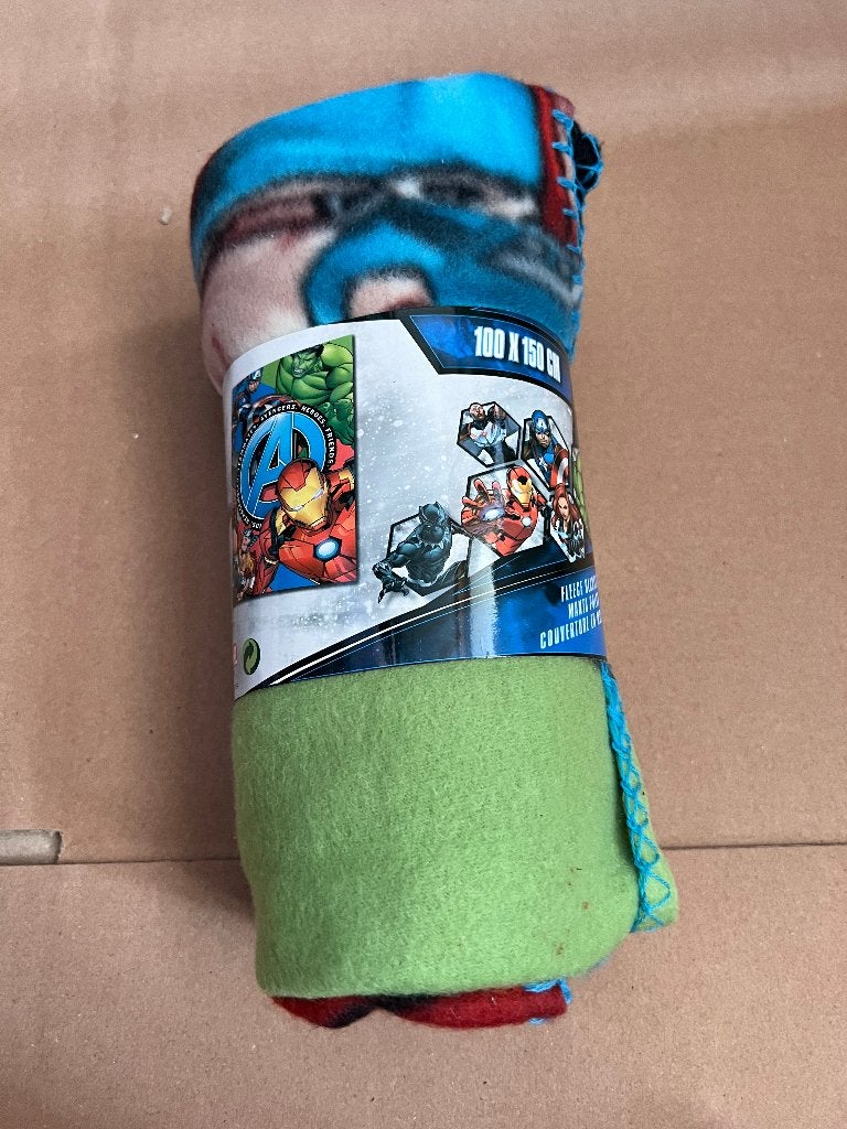 Disney avengers plaid 100x140cm, Verzamelen, Disney, Ophalen of Verzenden, Overige figuren, Nieuw, Kleding of Textiel
