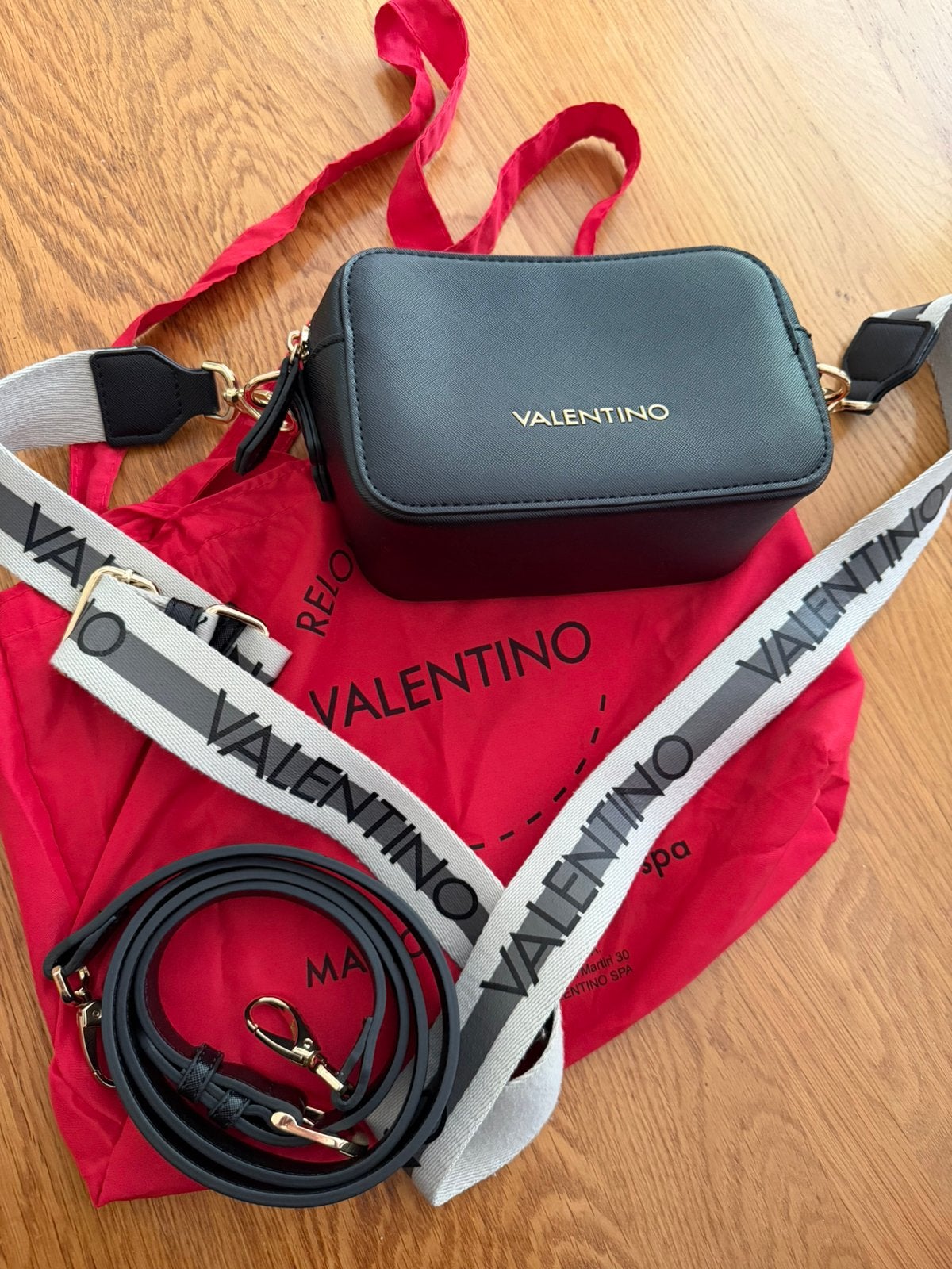 Valentino Cross Body Bag - Nero, Sieraden, Tassen en Uiterlijk, Ophalen of Verzenden, Zo goed als nieuw, Zwart