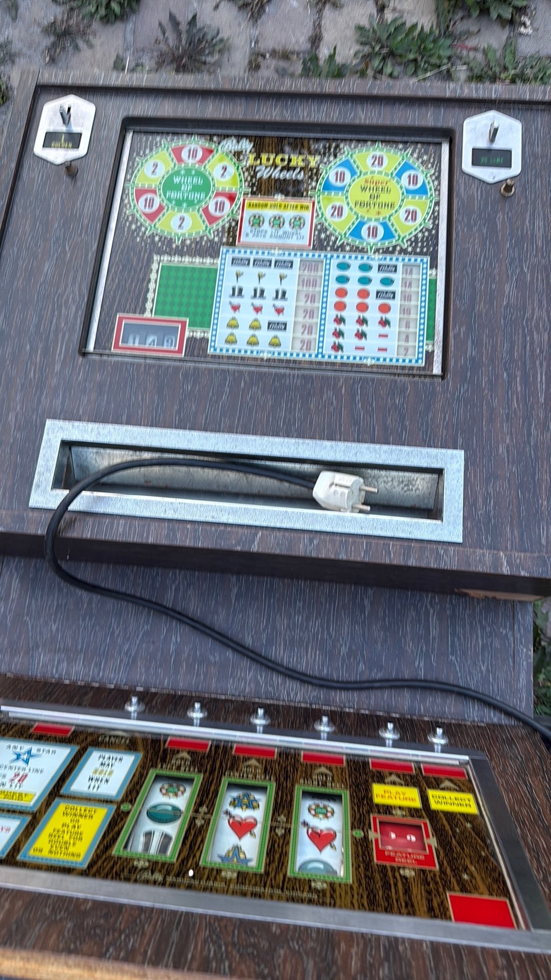 Gezocht munten hopper Gokkast bally lucky wheels, Verzamelen, Automaten | Gokkasten en Fruitautomaten, Euro, Ophalen, Zo goed als nieuw