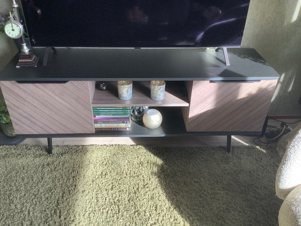 Tv kast en salontafel, Ophalen, 150 tot 200 cm, Zo goed als nieuw, Minder dan 100 cm