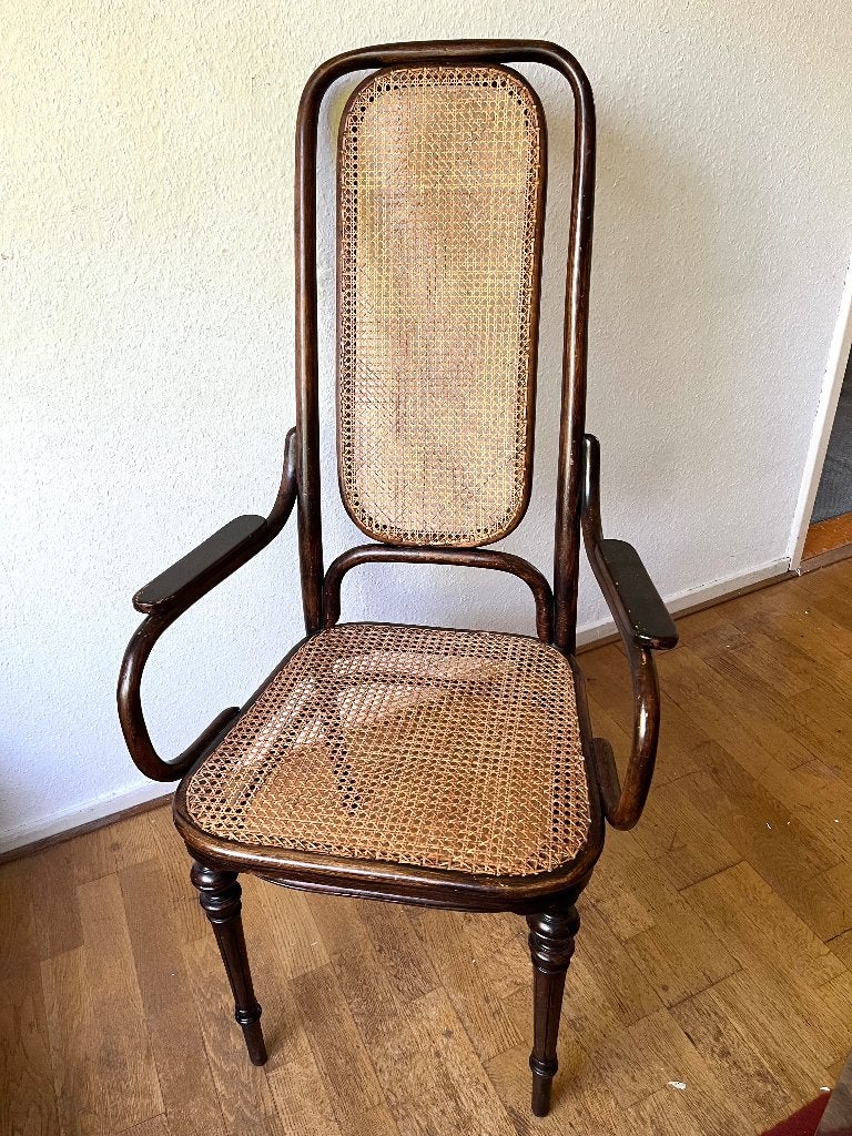 Thonet stoel, Ophalen