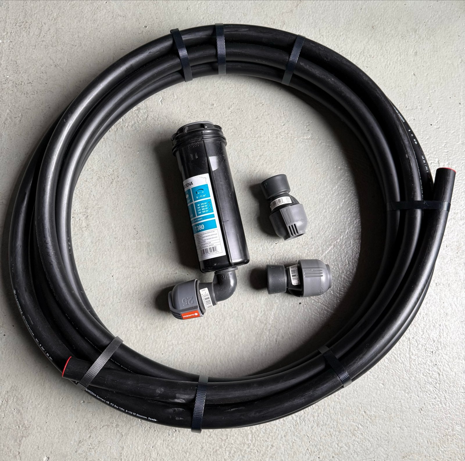 Nieuw: Gardena Sprinklersysteem met T380 sproeier en slang, Ophalen, Zo goed als nieuw, Tuinslang
