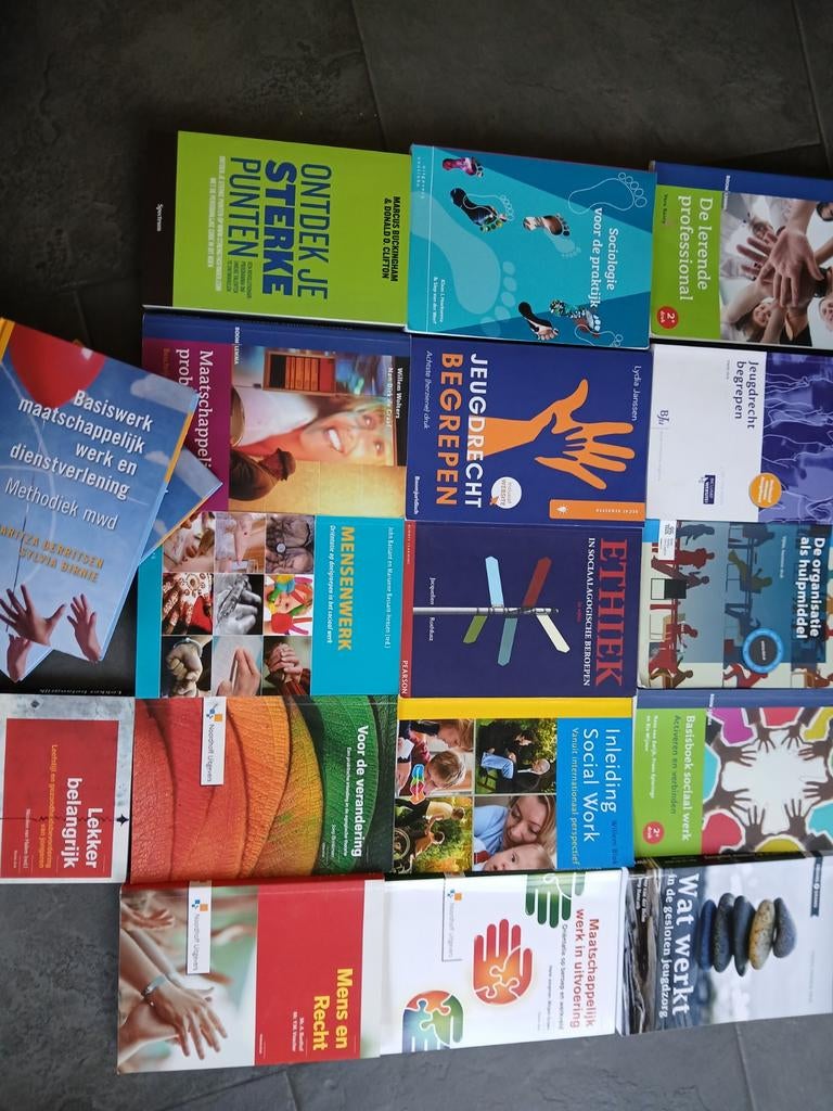 Social Work Studieboeken (18 stuks) - Complete Collectie, Ophalen, Zo goed als nieuw, HBO