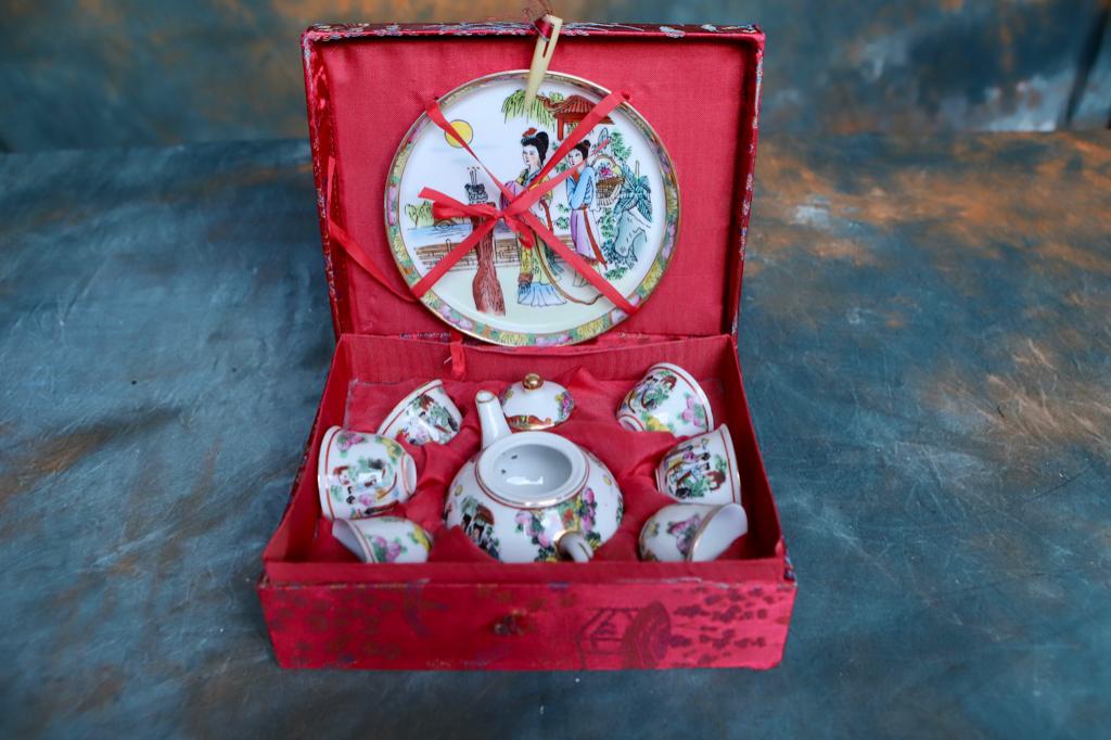 Chinees porseleinen mini thee setje. origenele doosje, Antiek en Kunst, Ophalen of Verzenden