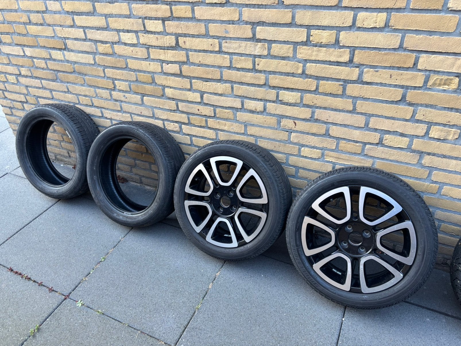 Volkswagen up triangle velgen en banden, Auto-onderdelen, Banden en Velgen, Ophalen, 14 inch, Banden en Velgen, 185 mm
