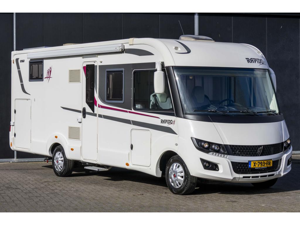 Rapido 896F | 2021 Queensbed + Face to Face 39dkm, Caravans en Kamperen, Campers, Integraal, Ringverwarming, Fiat, Luifel