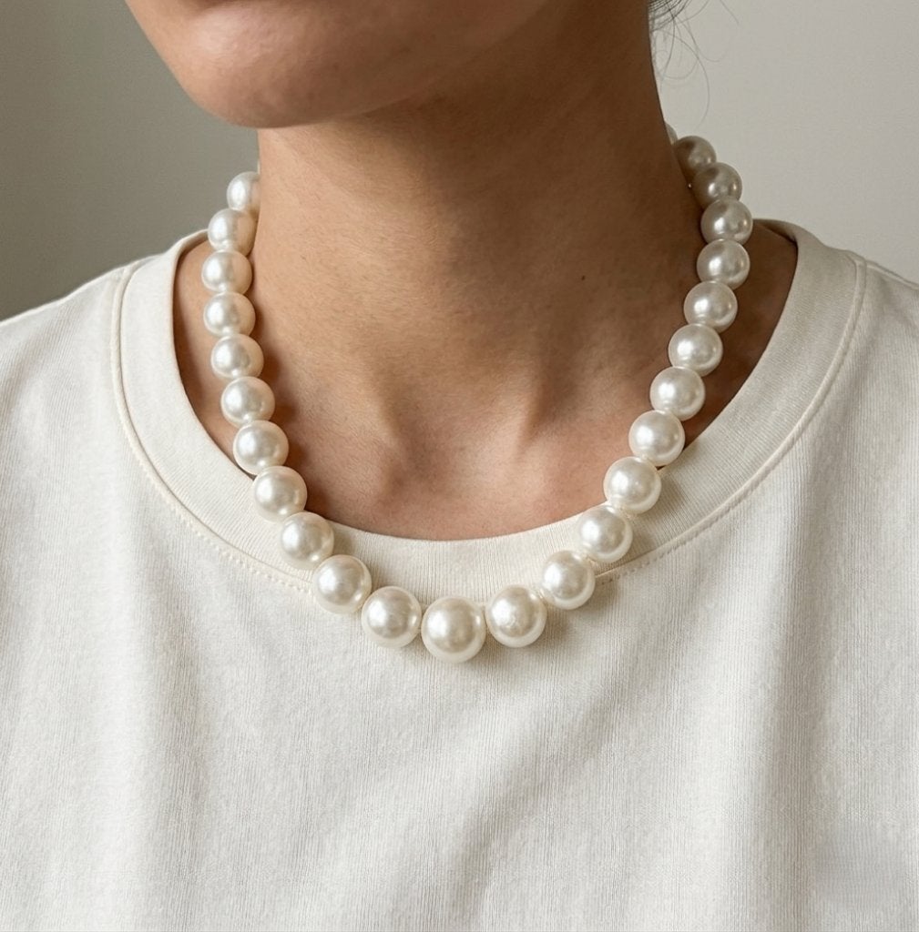 Vintage Chunky met grote bollen Parelketting Jaren '90-ZGAN, Ophalen of Verzenden, Zo goed als nieuw, Wit, Overige materialen
