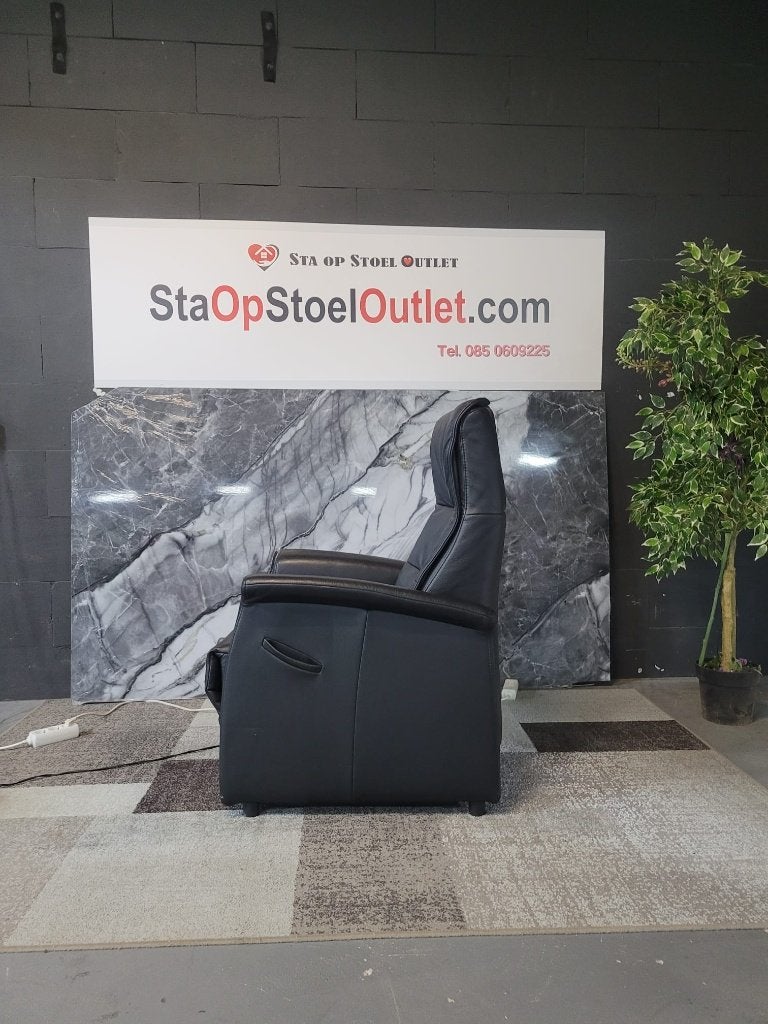 Staopstoel Leder Zwart met afstandsbediening, Gebruikt, Minder dan 75 cm, Leer, Ophalen of Verzenden
