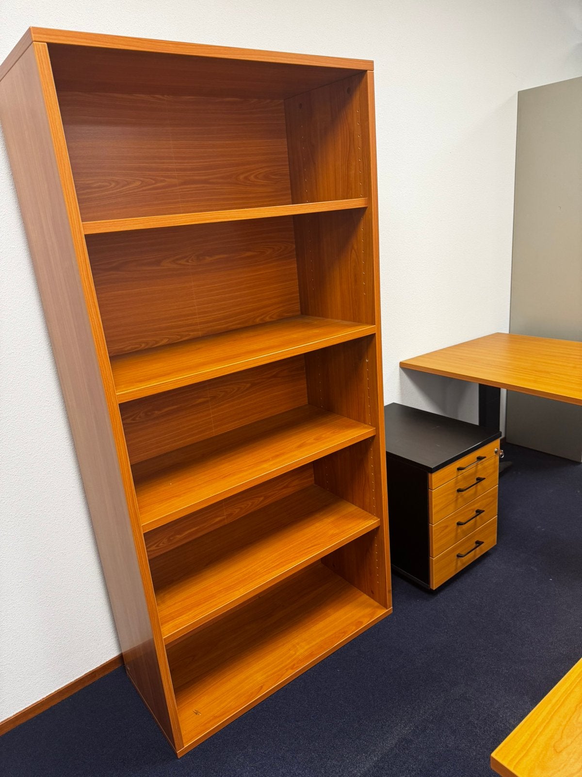 Hoekbureau met ladekast en kast, Ophalen, 50 tot 100 cm, Zo goed als nieuw, Minder dan 100 cm