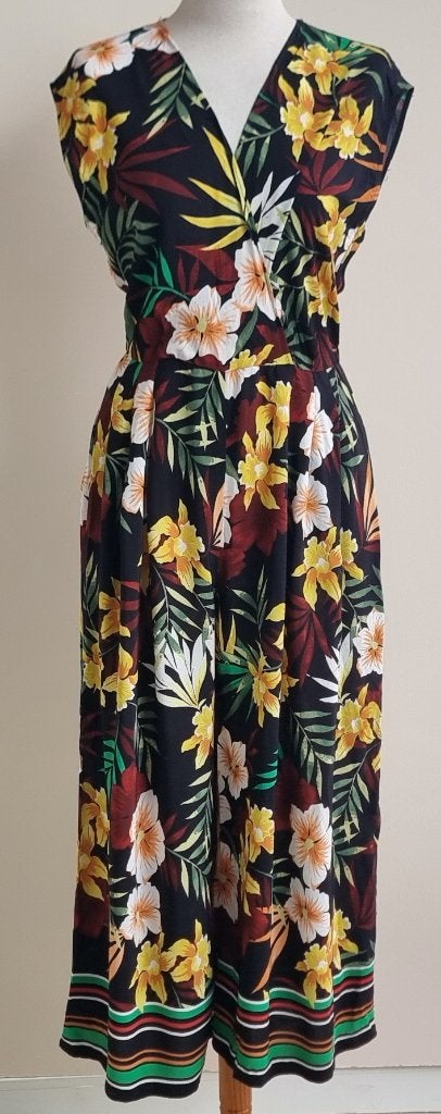 Zara zwarte soepelvallende jumpsuit mt. M, Kleding | Dames, Jumpsuits, Maat 38/40 (M), Ophalen of Verzenden, Zo goed als nieuw