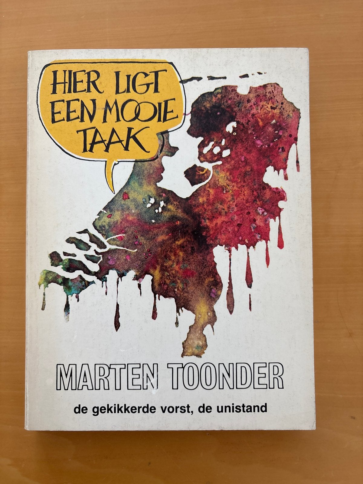Marten Toonder - Hier ligt een mooie taak (1981), Boeken, Stripboeken, Ophalen of Verzenden, Gelezen