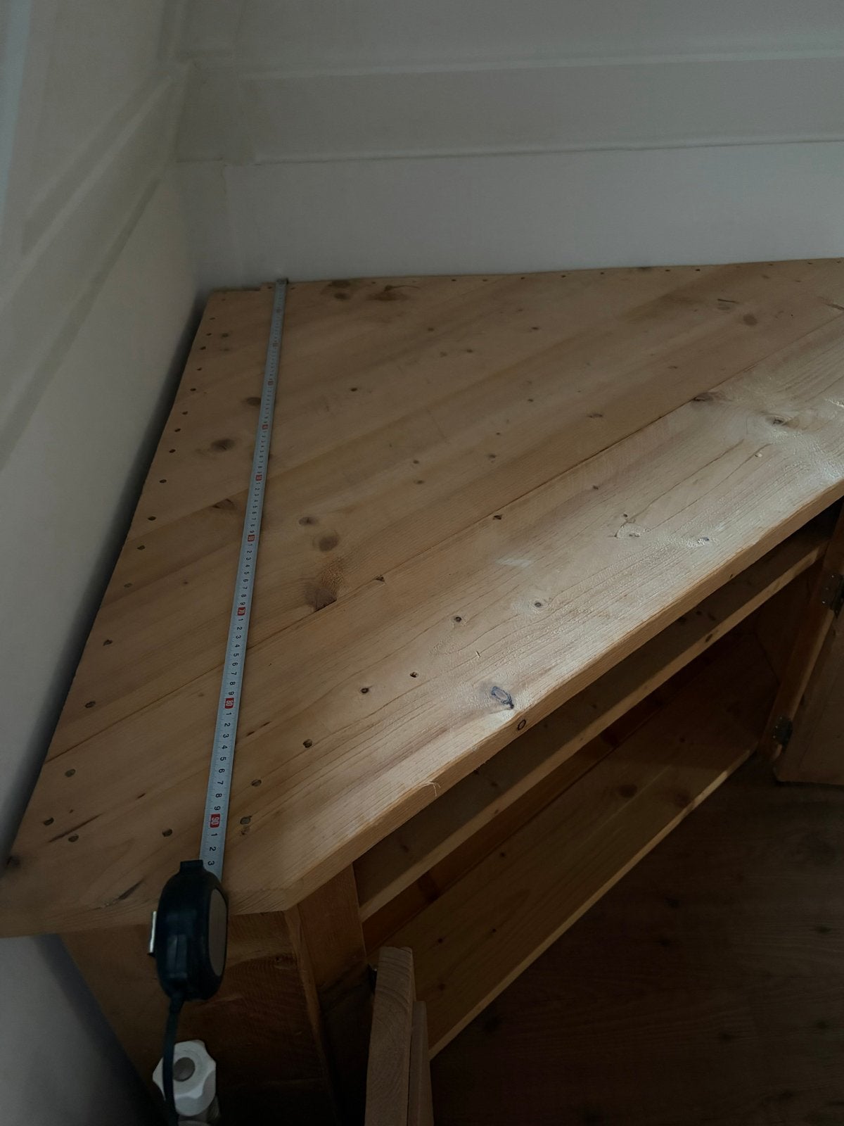 Houten hoekkast met opbergruimte, Ophalen, Gebruikt, 100 tot 150 cm, Minder dan 100 cm