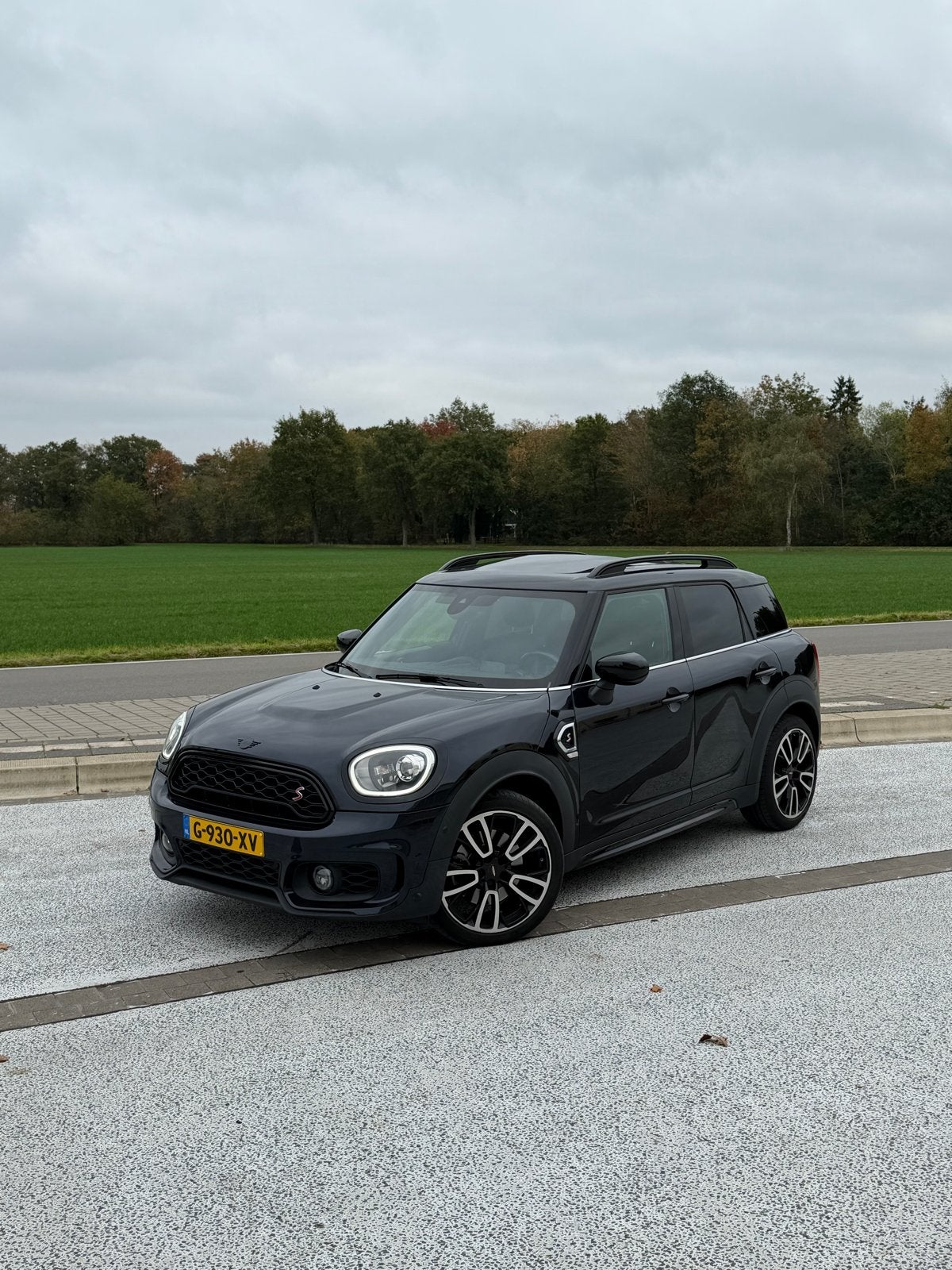 Mini Countryman S JCW pakket / Eerste eigenaar/NL, Auto's, 1440 kg, Zwart, Blauw, 75 €/maand
