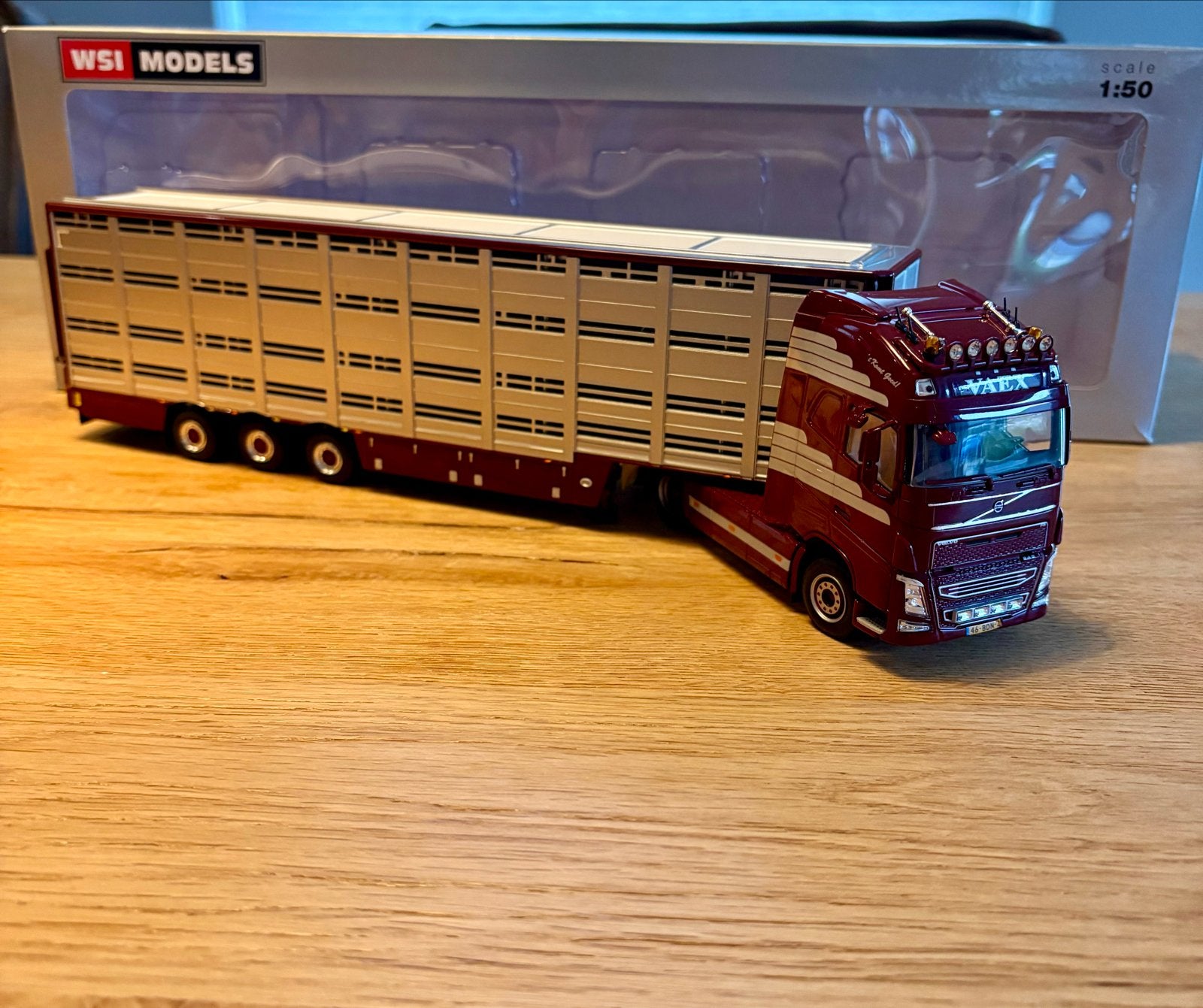 WSI VAEX Volvo FH4 Globetrotter XL 4x2 met veetrailer, Ophalen of Verzenden, Nieuw, Bus of Vrachtwagen, Wsi