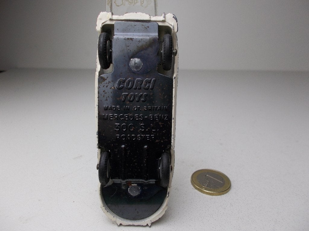 1961 Corgi Toys 303s MERCEDES-BENZ 300SL ROADSTER. Opknapper, Ophalen of Verzenden, Gebruikt, Auto, Corgi