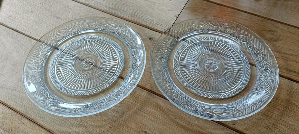 2 glazen serveerschalen, Ophalen of Verzenden, Glas, Overige stijlen, Glas of Glazen