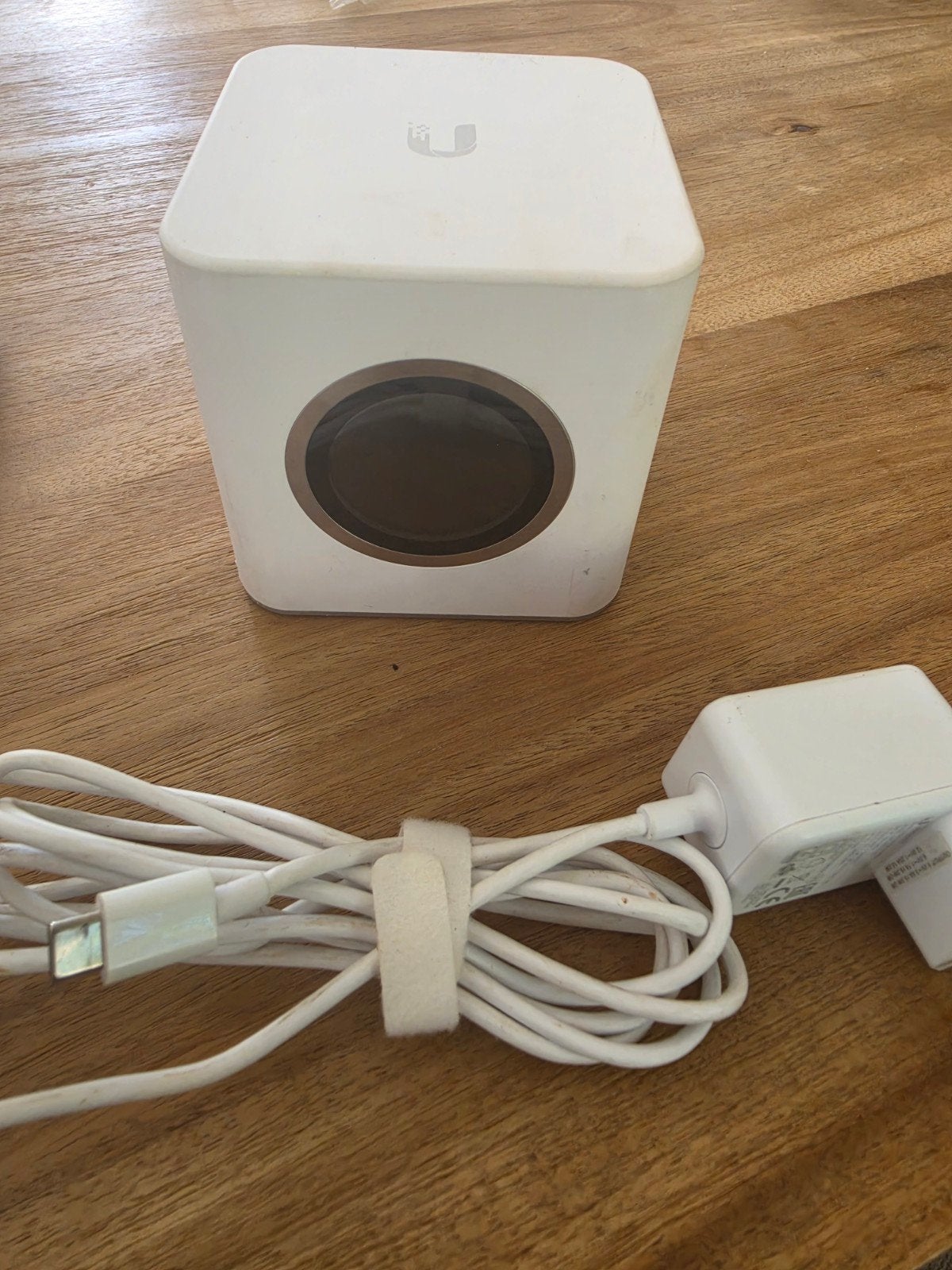 Ubiquiti AmpliFi HD Mesh Router met MeshPoint, Ophalen of Verzenden, Gebruikt, Router, Ubiquiti AmpliFi