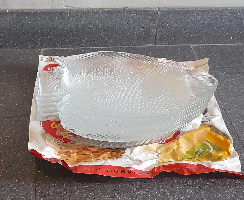 Borden in de vorm van een vis, Huis en Inrichting, Keuken | Servies, Ophalen of Verzenden, Nieuw, Overige stijlen, Bord(en)