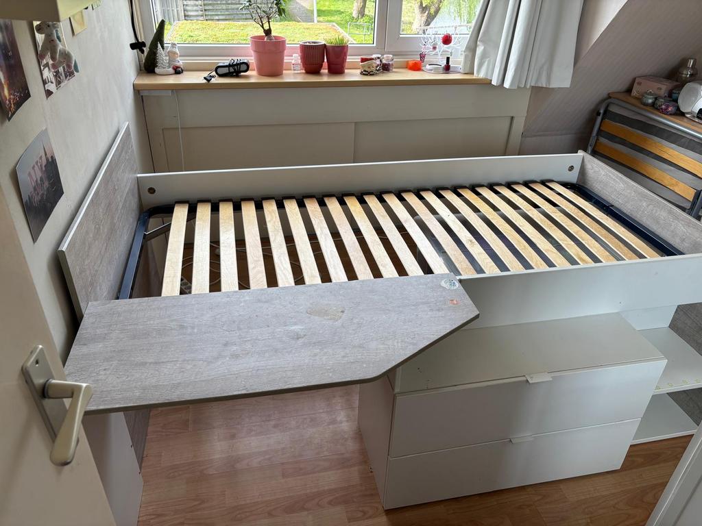 Halfhoogslaper met bureau, Huis en Inrichting, Slaapkamer | Bedden, Gebruikt, Eenpersoons, 90 cm, 200 cm, Hout, Wit, Ophalen