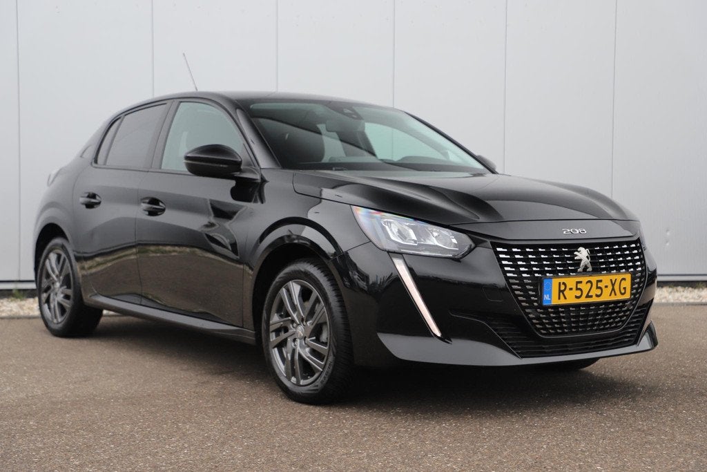 Peugeot 208 1.2 PureTech Active Navigatie Achteruitrijcamera, Voorwielaandrijving, Stof, 1199 cc, Met garantie (alle)
